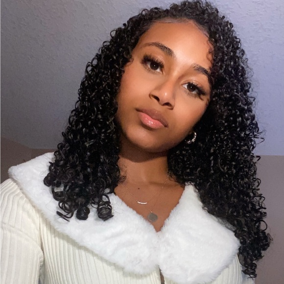 Meet your Posher, Elisabeth - Picture 1 of 1